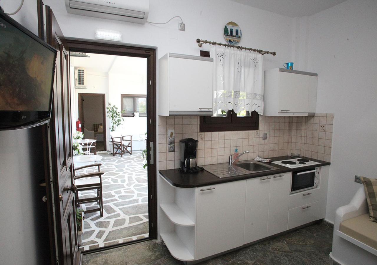 Pergola Aparthotel Livádi Kültér fotó