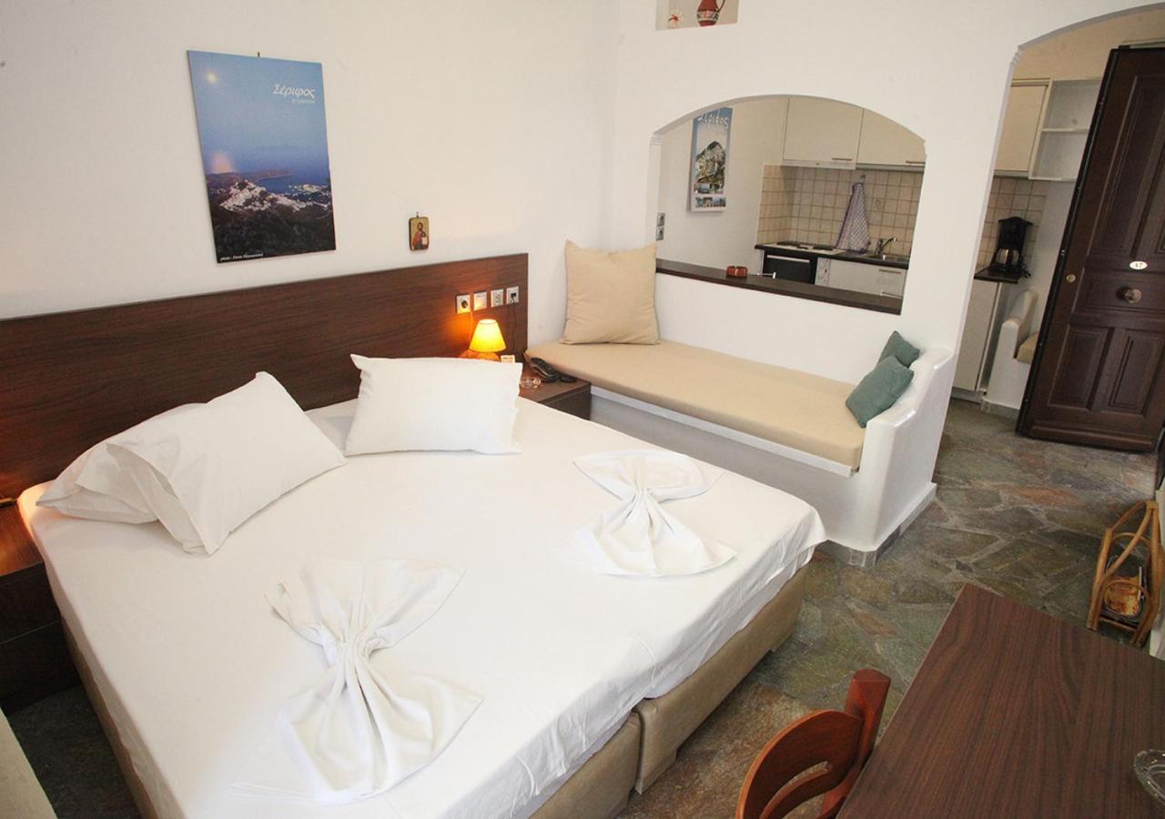 Pergola Aparthotel Livádi Kültér fotó