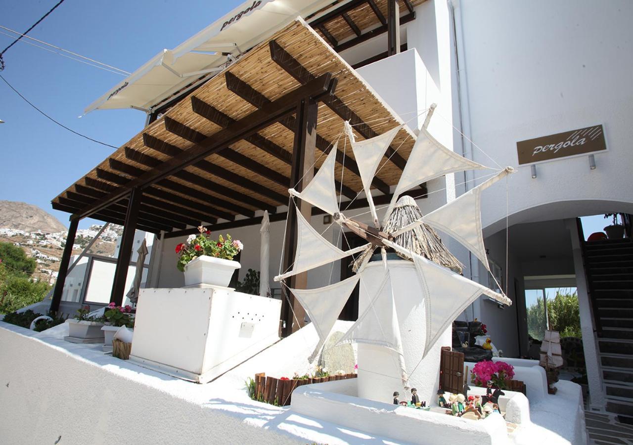 Pergola Aparthotel Livádi Kültér fotó