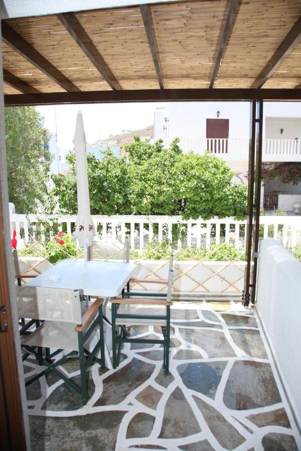 Pergola Aparthotel Livádi Kültér fotó