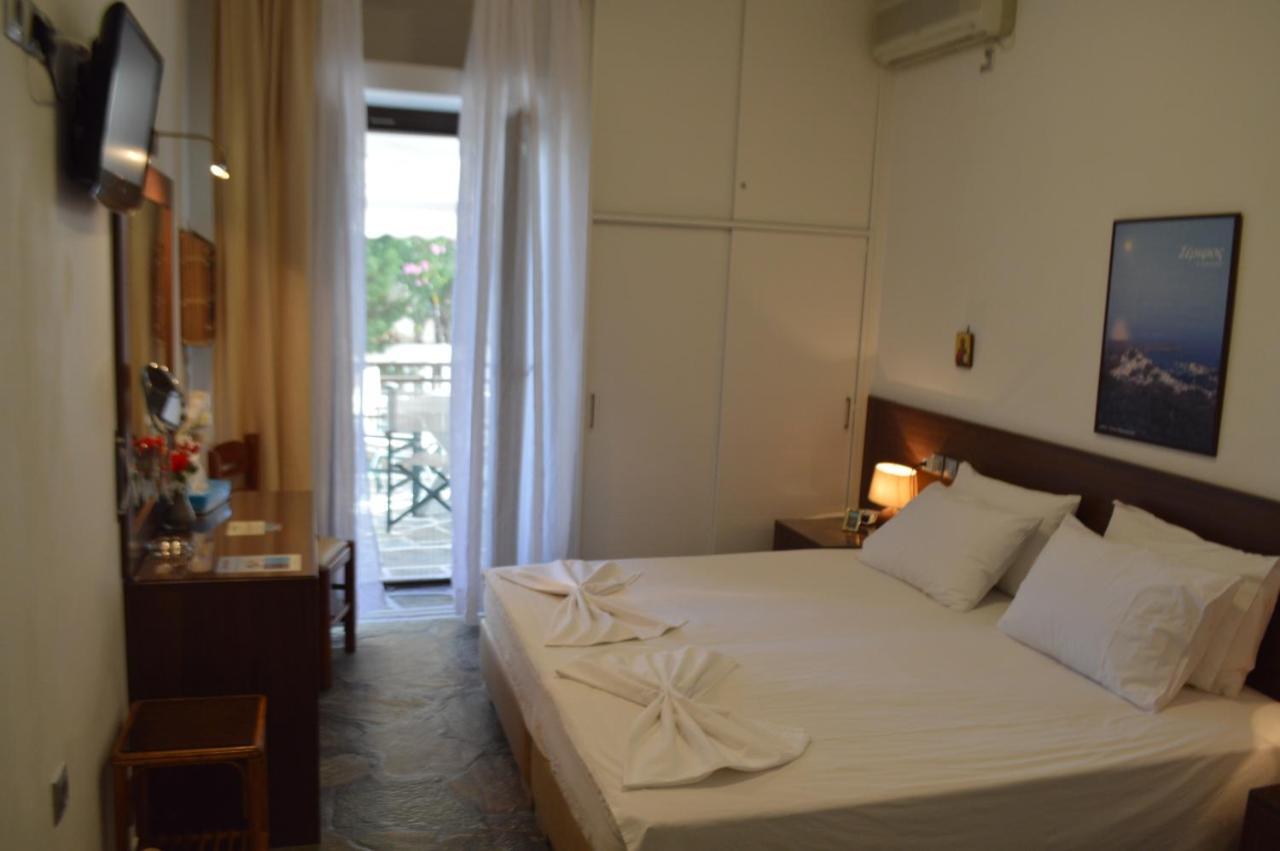 Pergola Aparthotel Livádi Kültér fotó